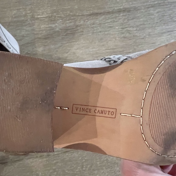 Mini booties - Picture 3 of 3